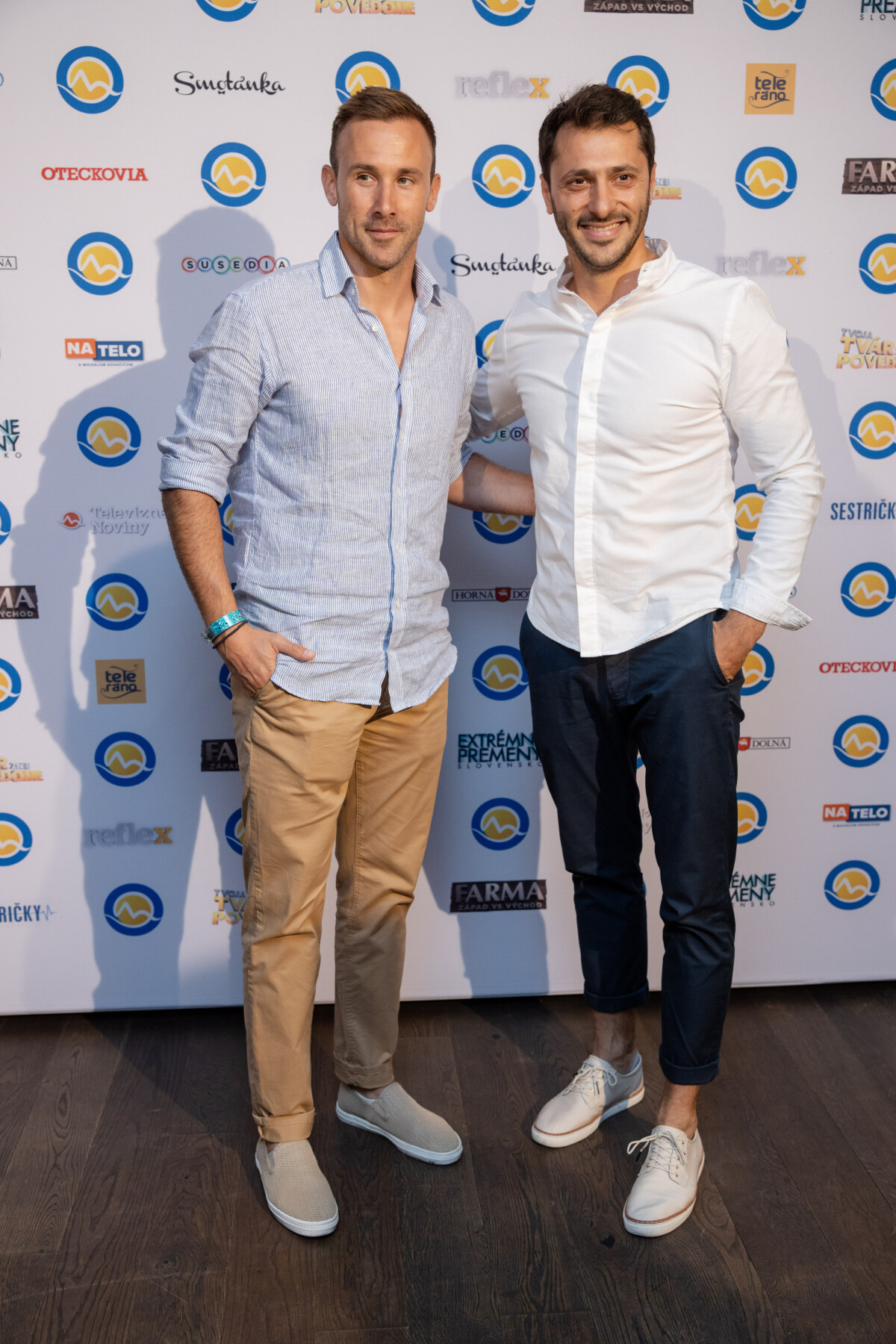 Kolegovia zo seriálu Oteckovia - Marek Fašiang (vľavo) a Branislav Deák. 