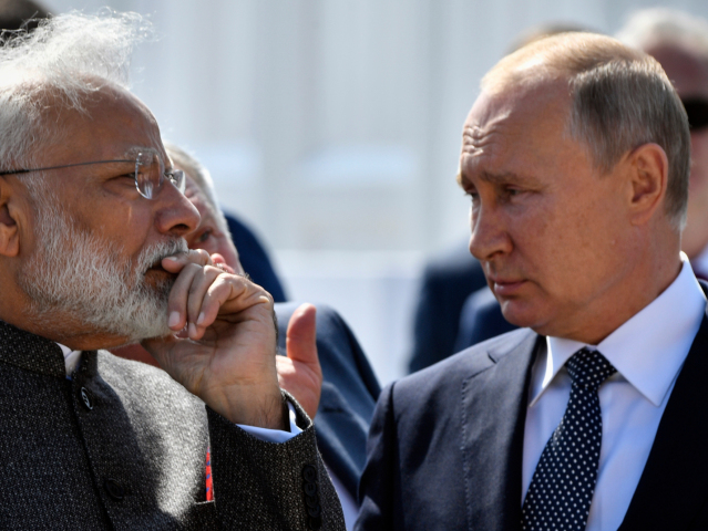 Armada - Putin   Modi