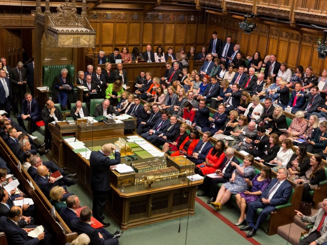 johnson, dolná snemovna, británia