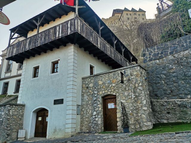 katov dom, trenčín