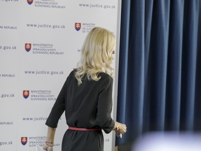 SR Bratislava Justícia Jankovská TK Odstúpenie BAX