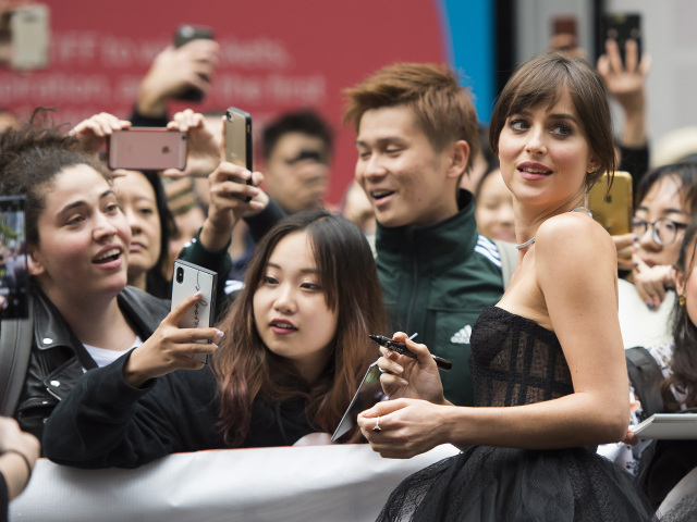 Herečka Dakota Johnson uviedla v Toronte novinku pod názvom "The Friend".