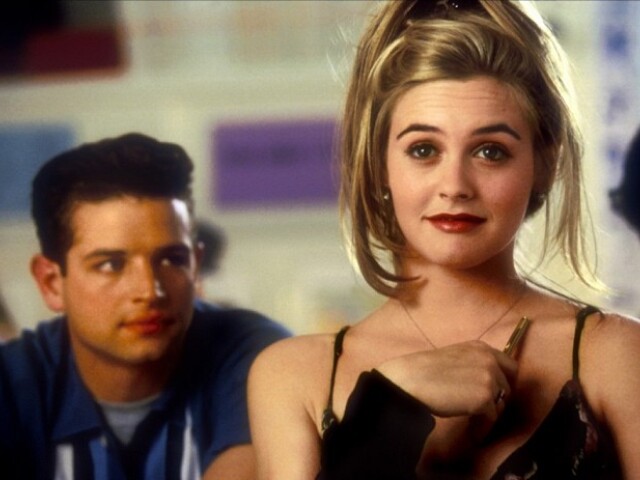 Herečka Alicia Silverstone na zábere z komédie Bezmocná (Clueless) z roku 1995. 