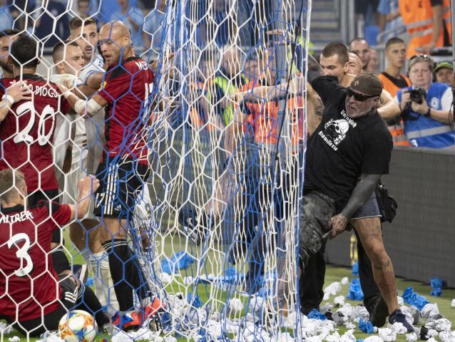 Fanúšikovia, Slovan,