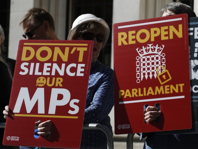 Británia / Brexit /