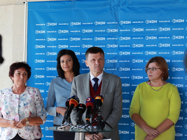 KDH / Alojz hlina / Anna Verešová /