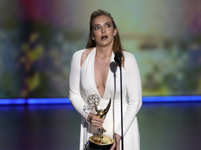 Herečka Jodie Comer si odniesla cenu pre najlepšiu herečku v seriáli Killing Eve.