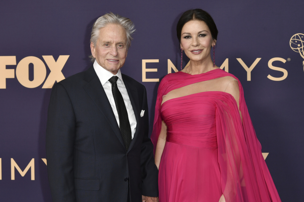 Herec Michael Douglas a jeho manželka Catherine Zeta-Jones.