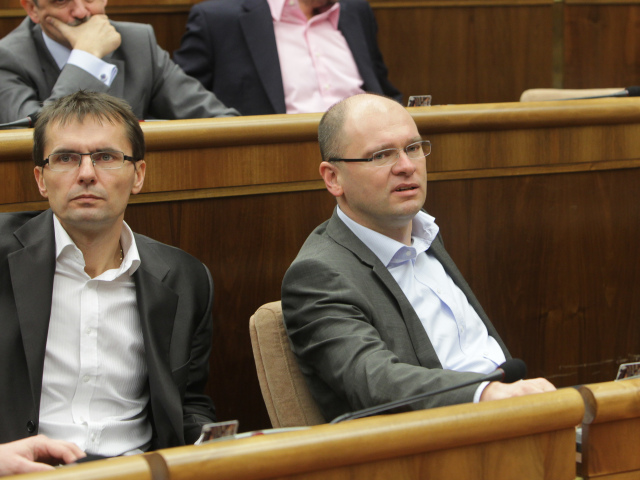 parlament, mimoriadna schodza, Sulik, Galko
