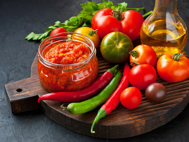 Salsa z paradajok a paprík