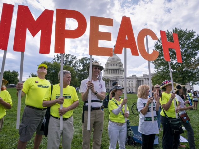 Trump Impeachment Whistleblower USA washington biely dom