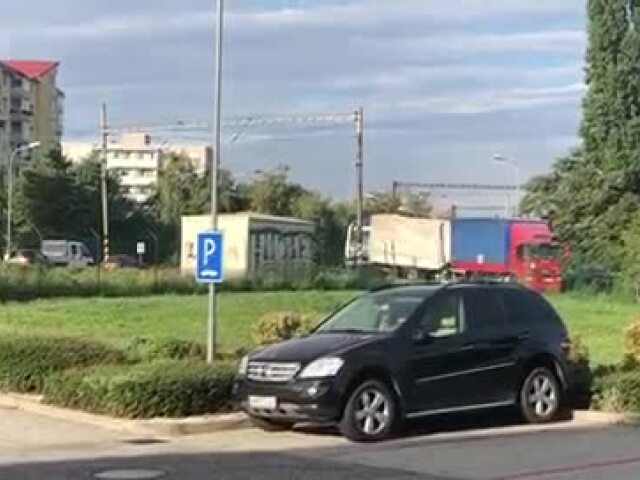 zrazka vlaku s vozidlom 