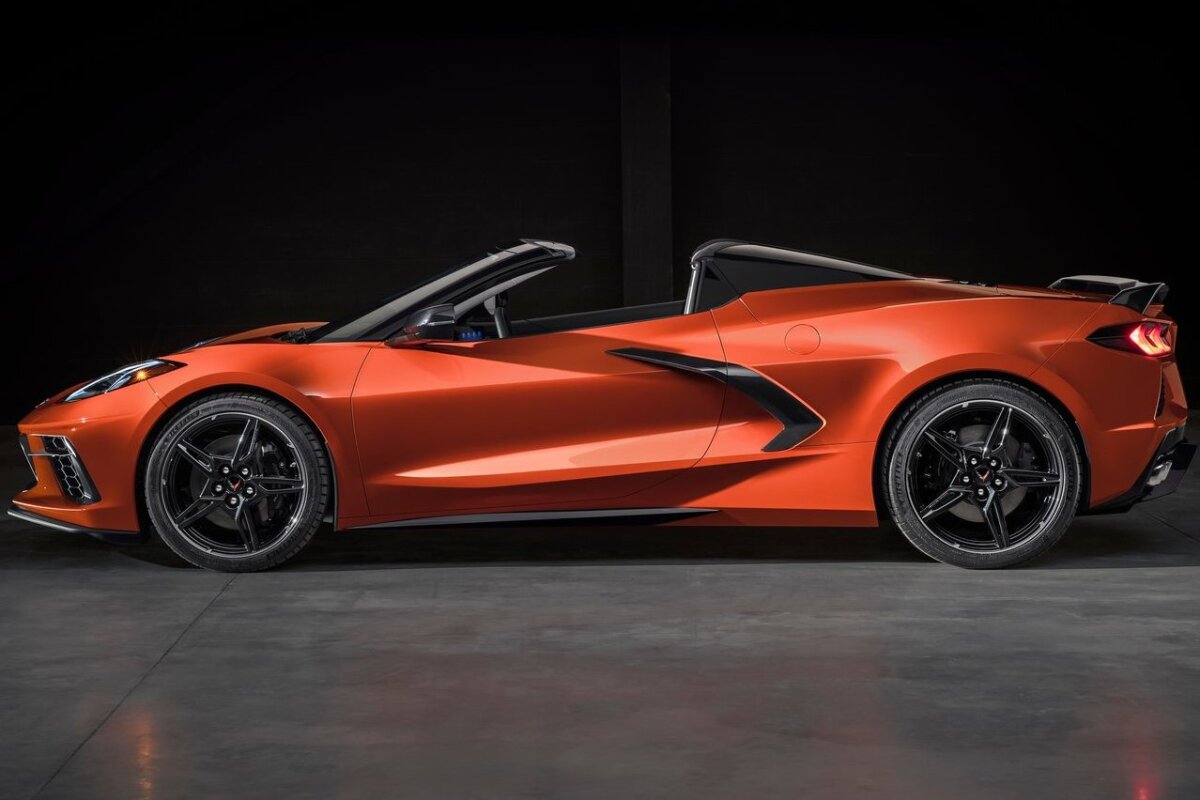 Chevrolet Corvette C8 Stingray Convertible - 2019