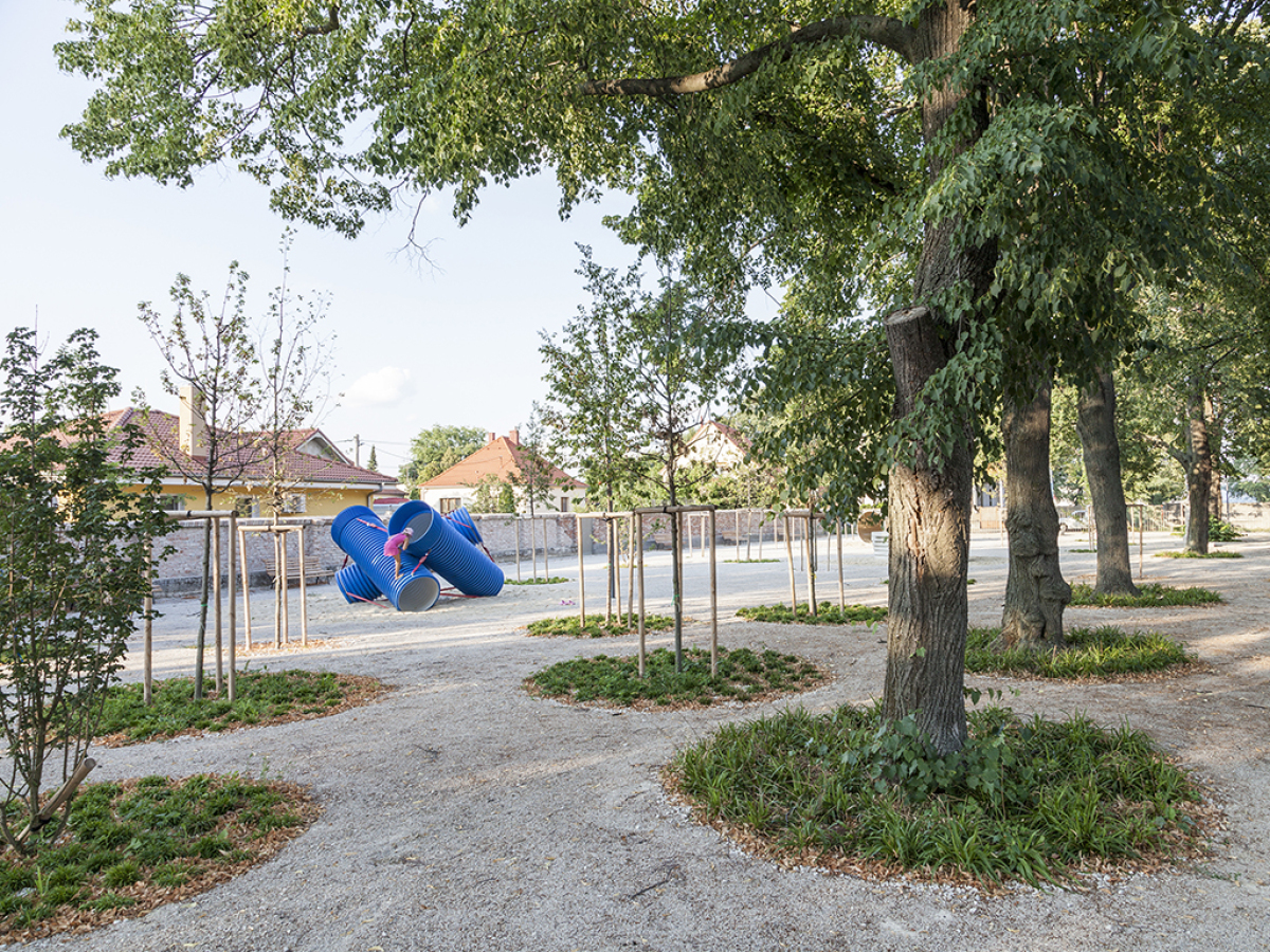 novy park CEZAAR