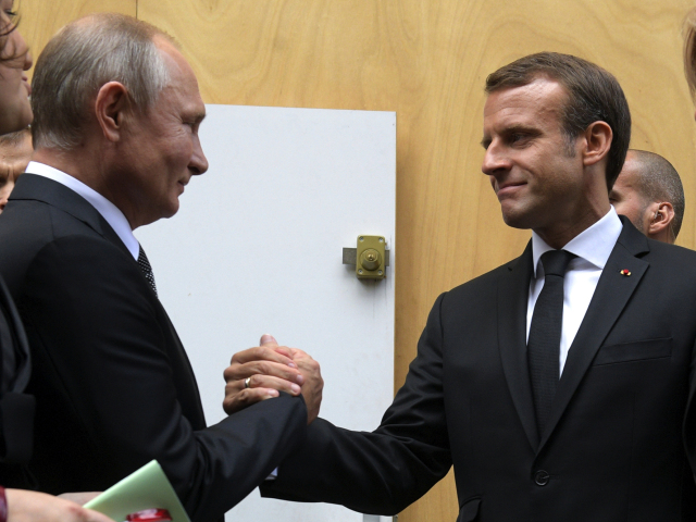 Vladimir Putin, Emmanuel Macron