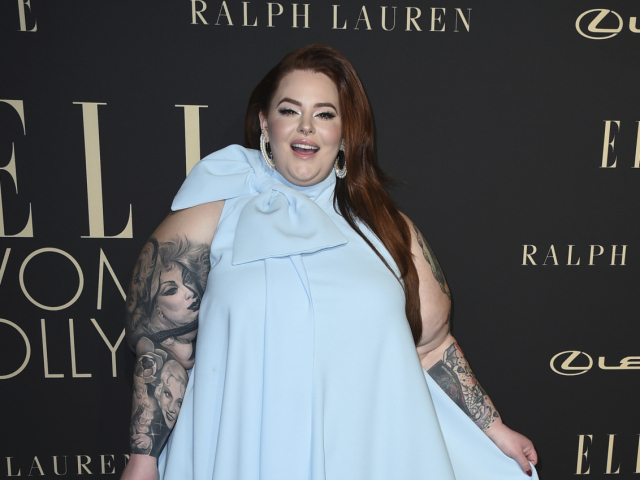 Modelka Tess Holliday predviedla svoje potetované telo. 