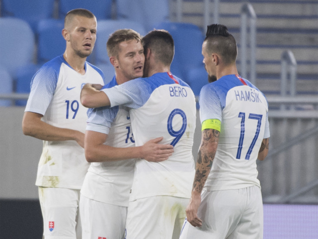 SR Futbal prípravný Paraguaj BAX
