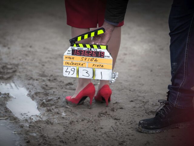 film, klapka, film sviňa,