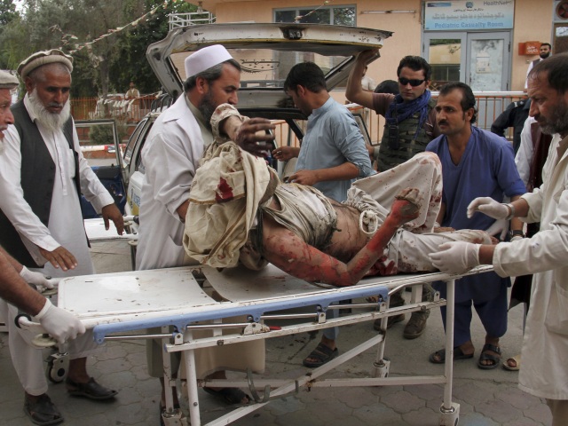 Afganistan mešita výbuch obete nárast