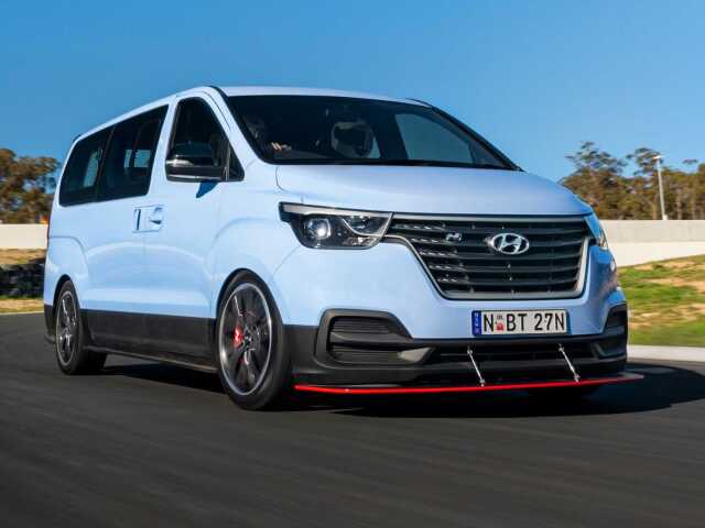hyundai-imax-n-drift-bus  4 
