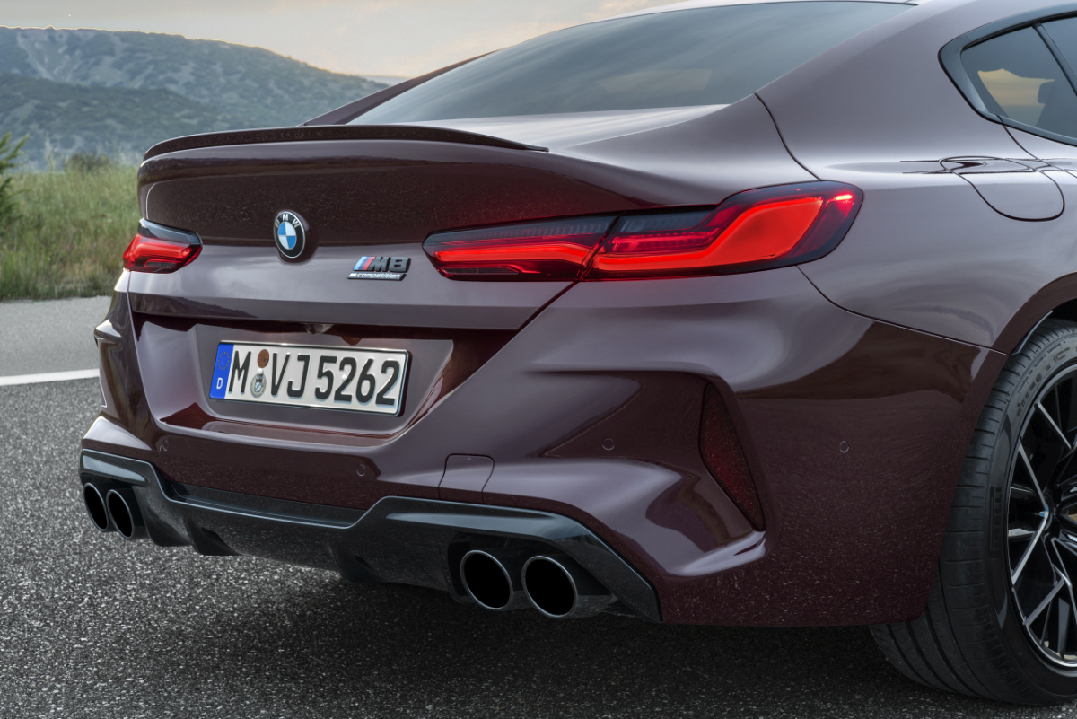 P90369554 high Res the-new-bmw-m8-gran-
