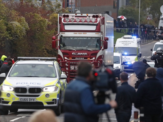 británia anglicko kamión telá migranti Grays weterglade polícia