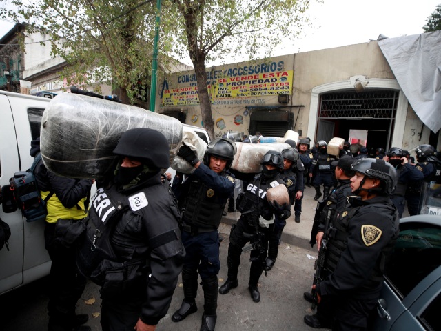 Mexiko / polícia / drogy P