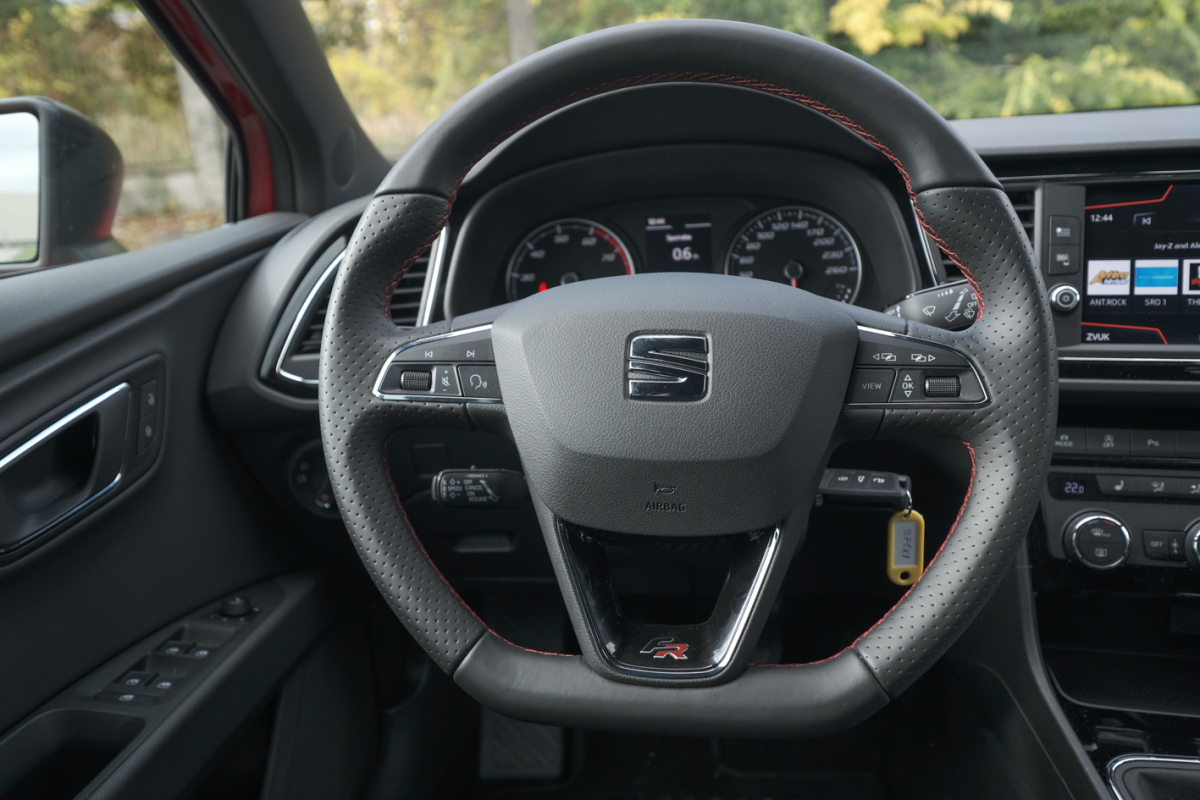 Seat Leon Black Limited