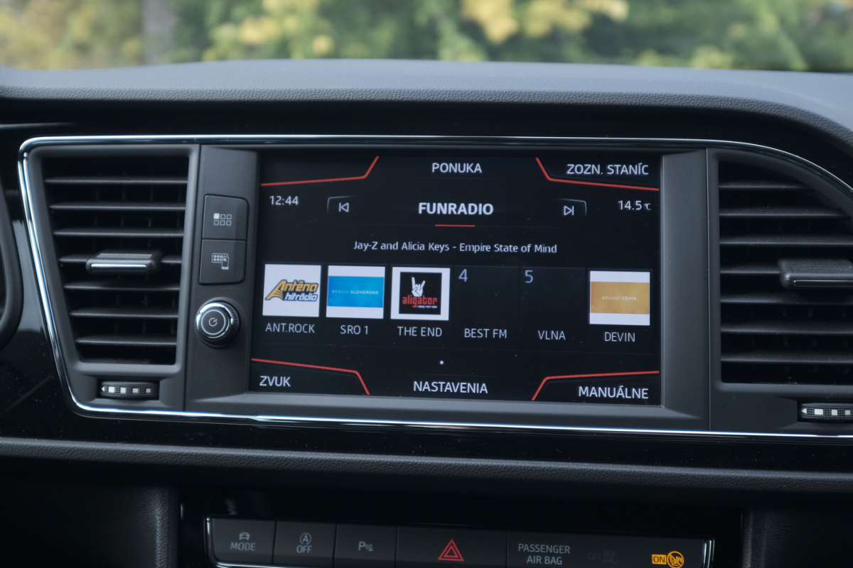 Seat Leon Black Limited