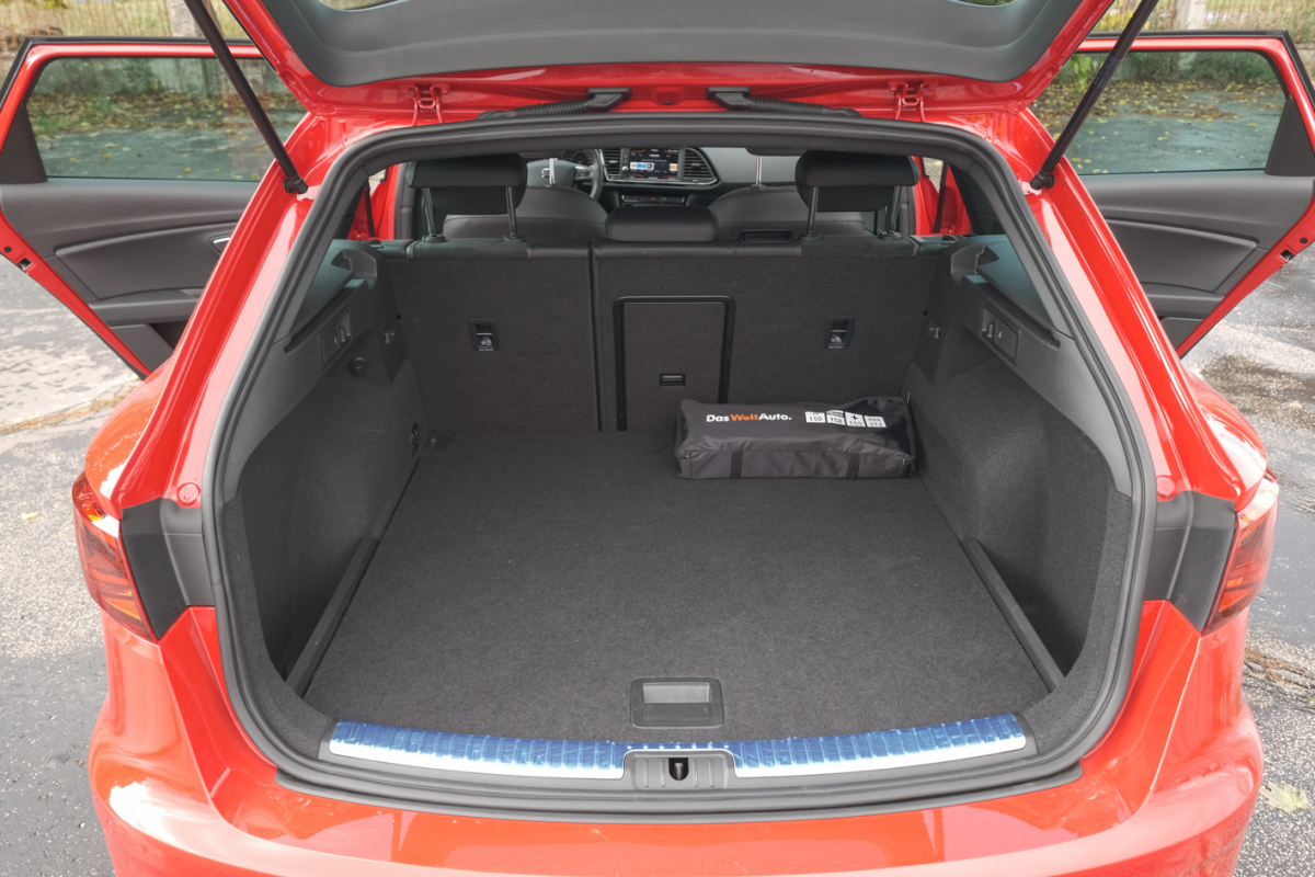 Seat Leon Black Limited