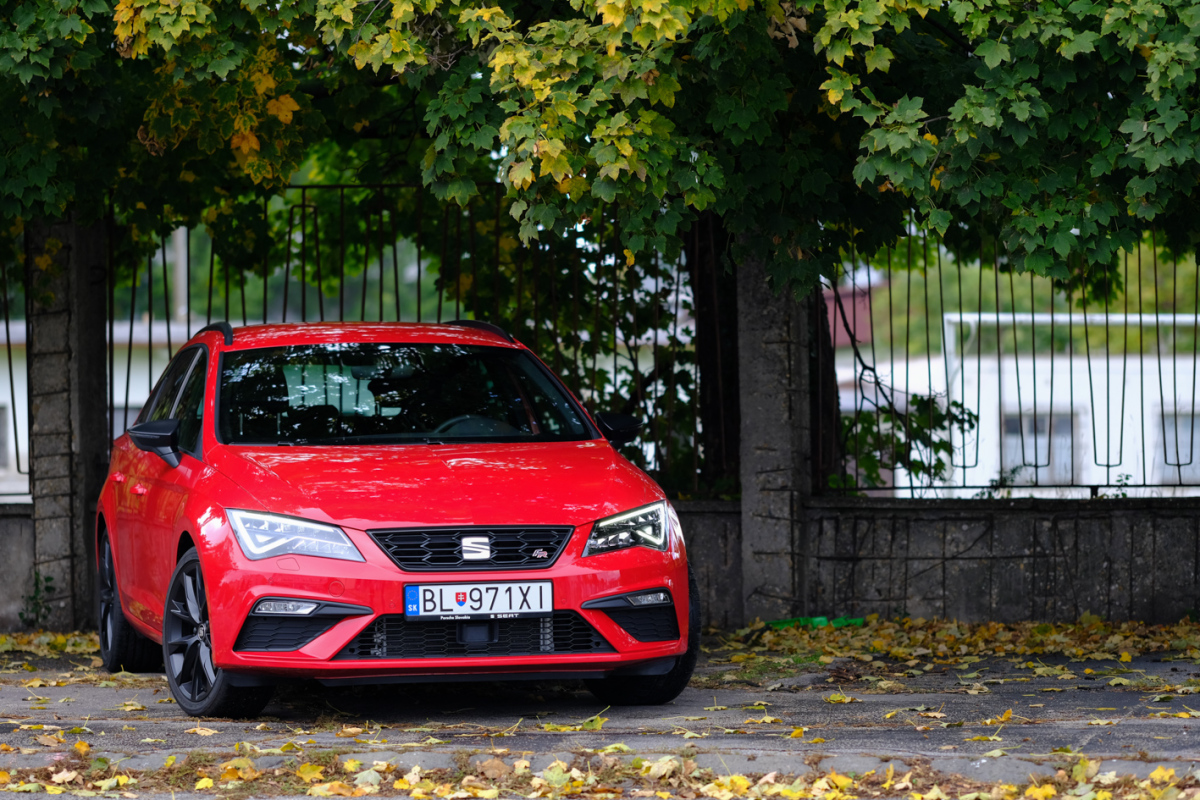 Seat Leon Black Limited