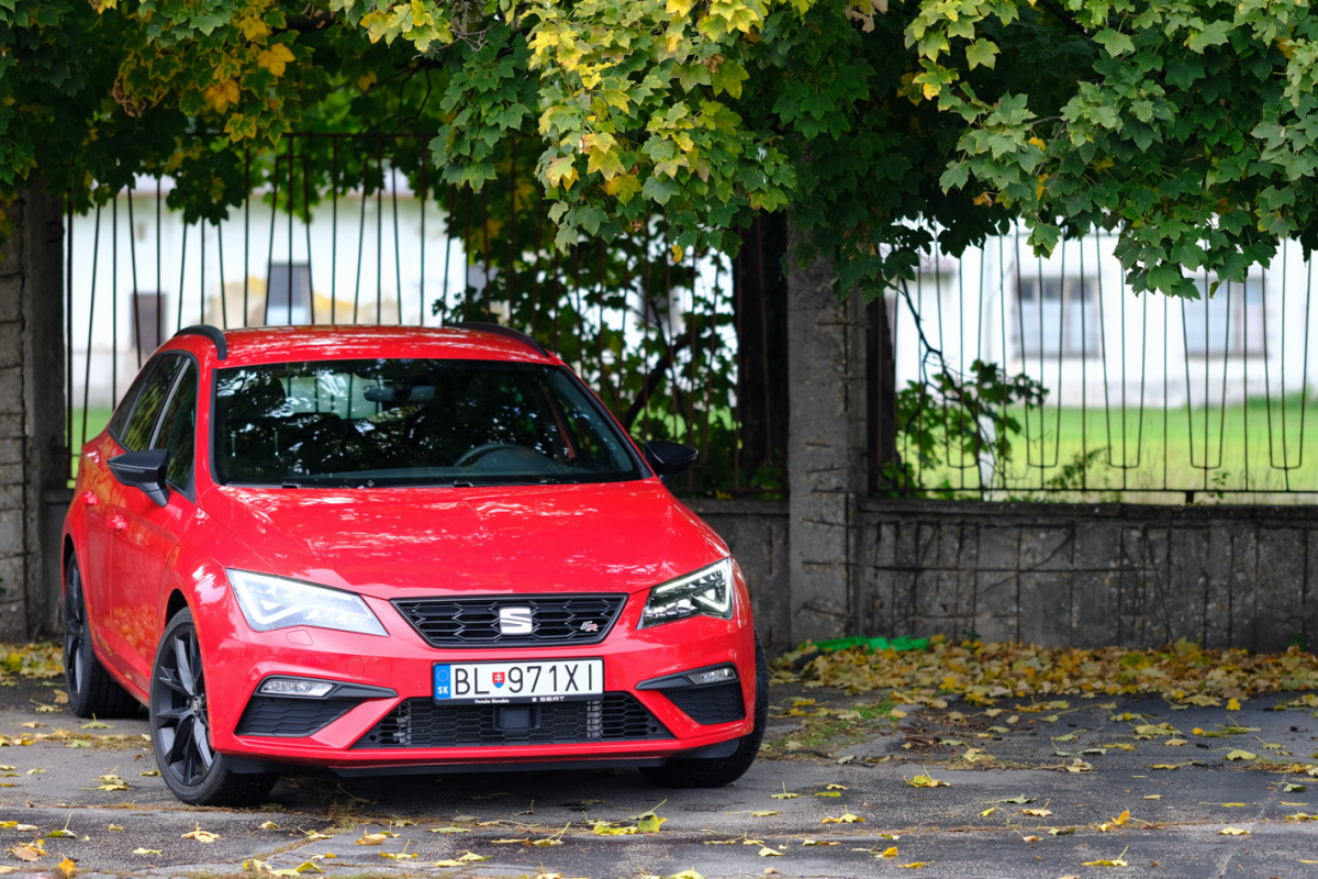 Seat Leon Black Limited