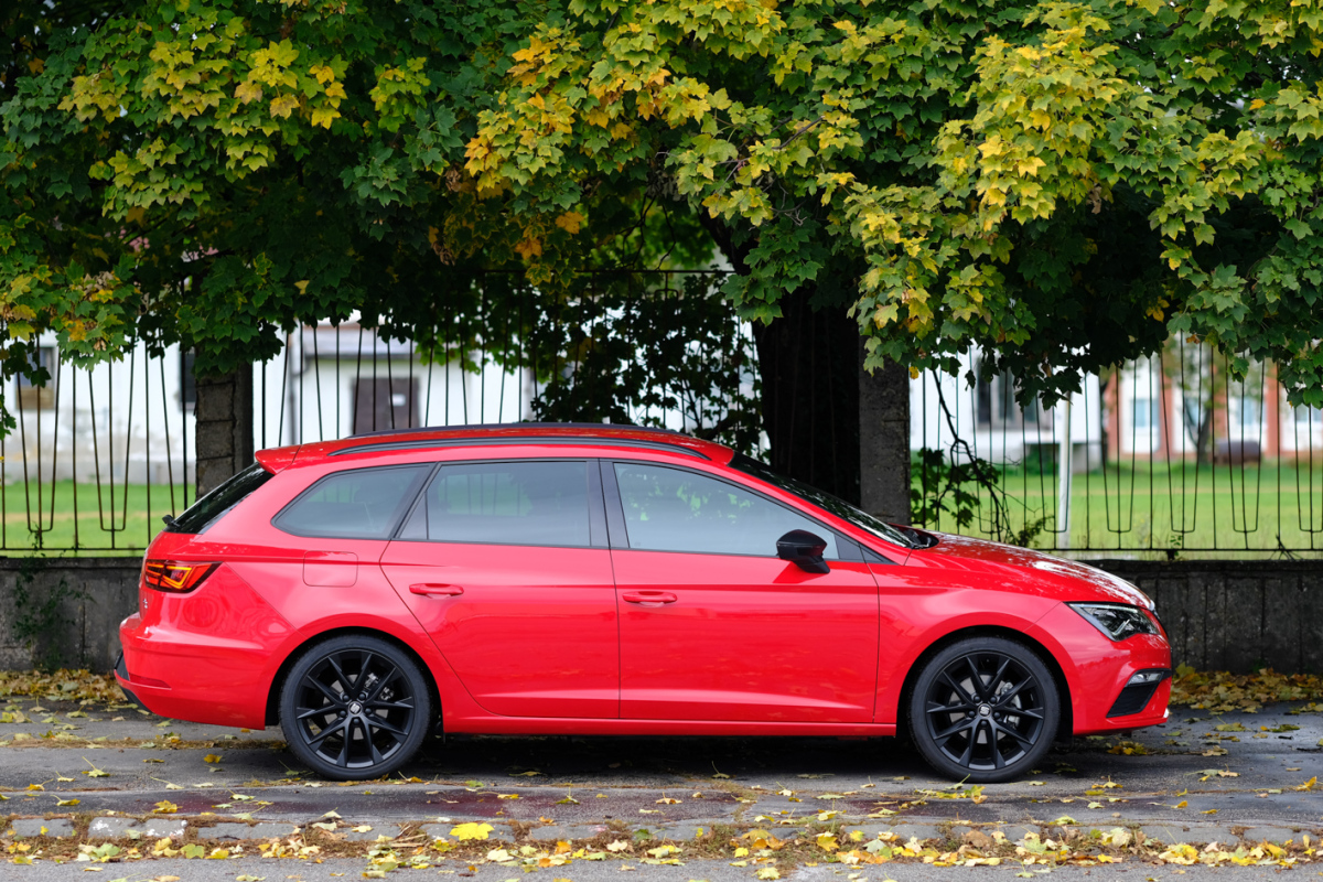 Seat Leon Black Limited