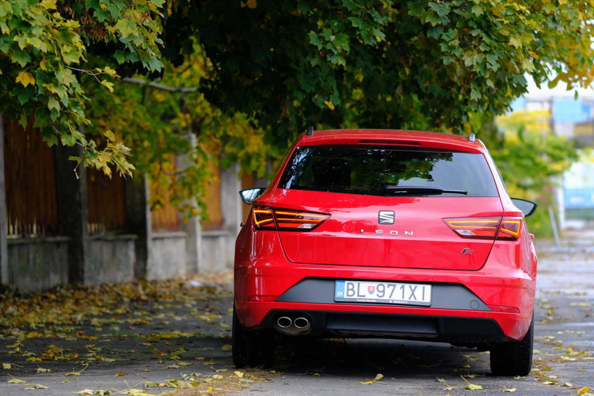 Seat Leon Black Limited
