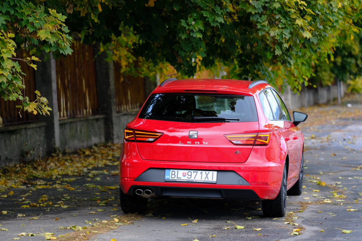 Seat Leon Black Limited