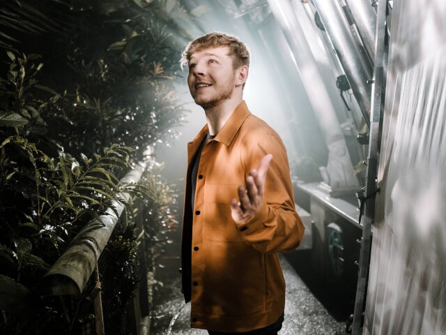 thom adam vopicka