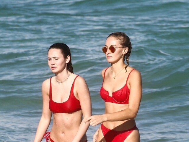 Modelka z Instagramu Selena Weber (vpravo) a speváčka Lauren Ashley si užívali slnečné počasie na Miami. 
