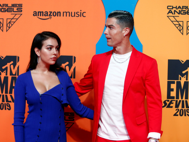 Cristiano Ronaldo a jeho snúbenica Georgina Rodriguez.