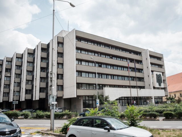 najvyssi sud, pojednavanie, ministerstvo spravodlivosti