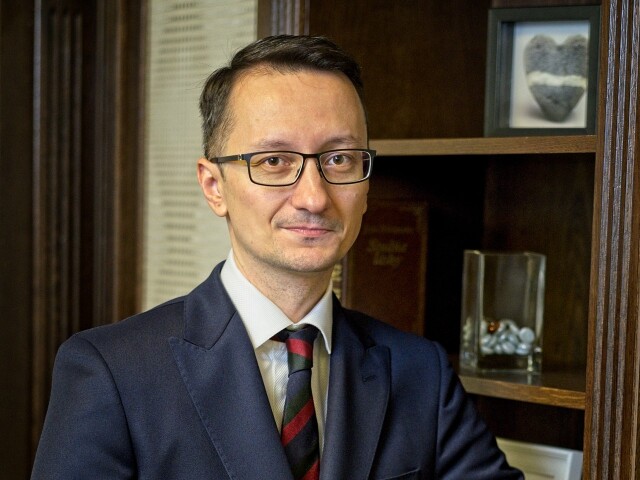 Jozef Karika.