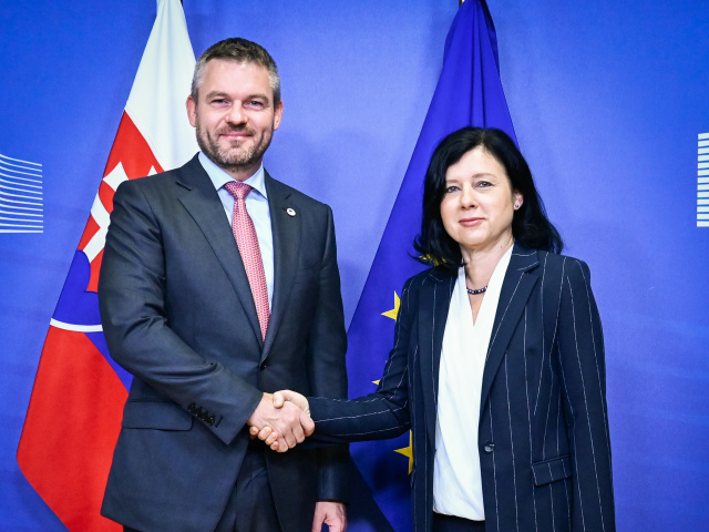 Peter Pellegrini, Věra Jourová