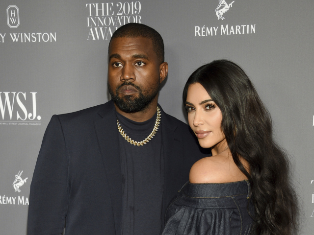 Raper Kanye West  jeho manželka Kim Kardashian West.