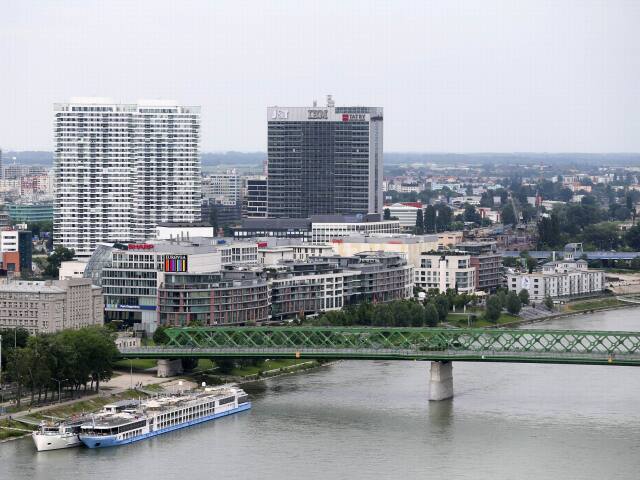 Bratislava, Starý most, Dunaj, domy, budovy