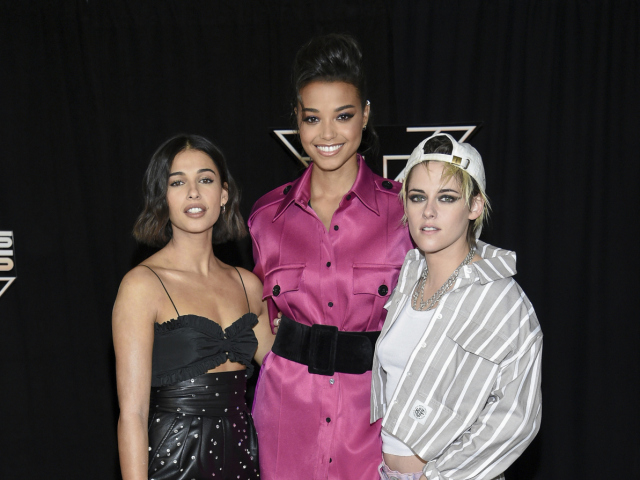 Zľava: Naomi Scott, Ella Balinska a Kristen Stewart.