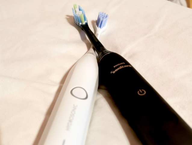 sonické zubné kefky, sonická kefka, Philips, Curaprox