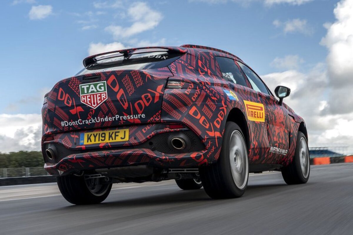 Aston Martin DBX - 2020