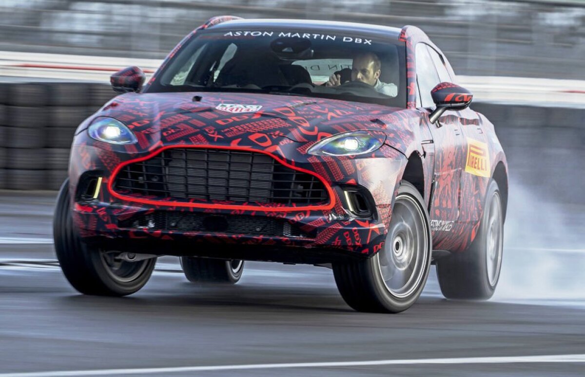 Aston Martin DBX - 2020