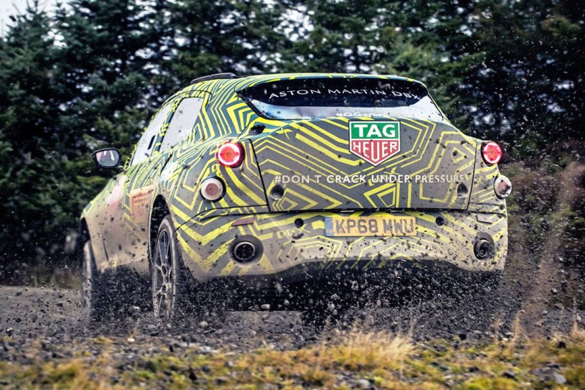 Aston Martin DBX - 2020