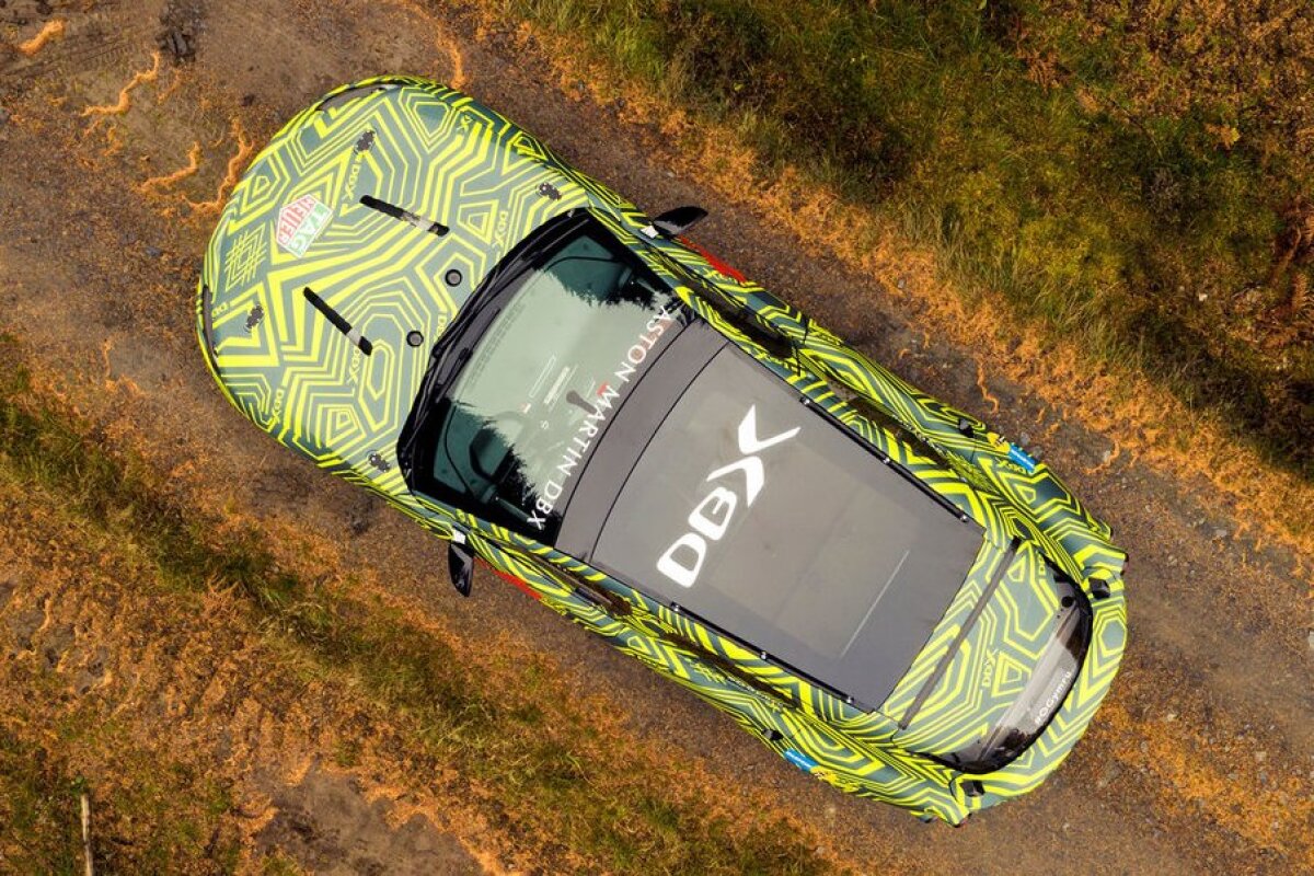Aston Martin DBX - 2020