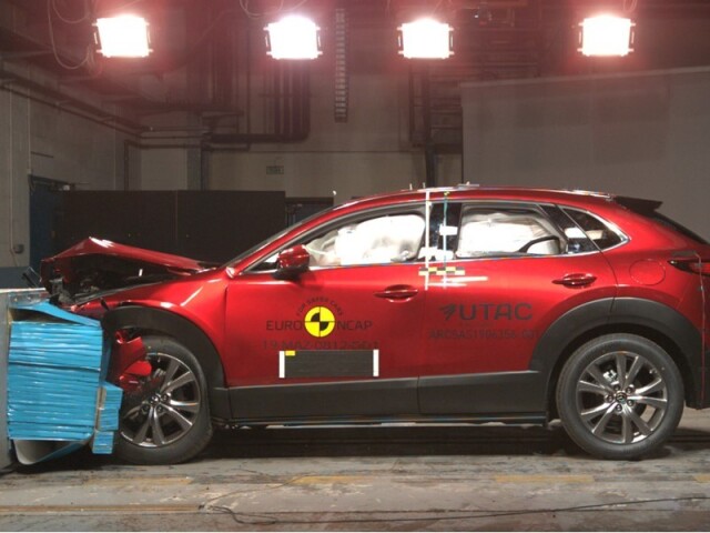 Mazda CX-30 crashtest